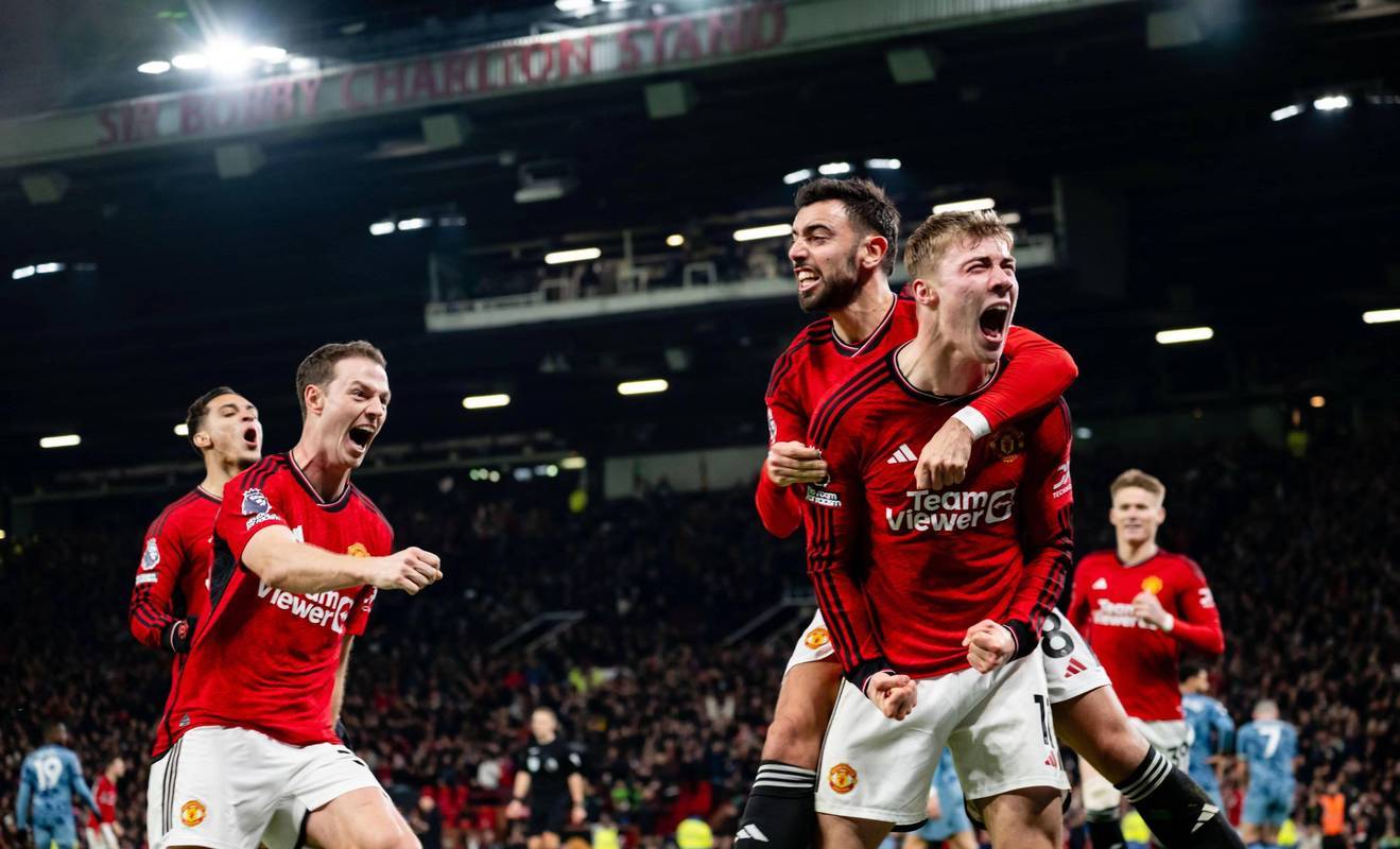 包含利物浦vs沃特福德，红军坚守主场豪取三分争冠！的词条