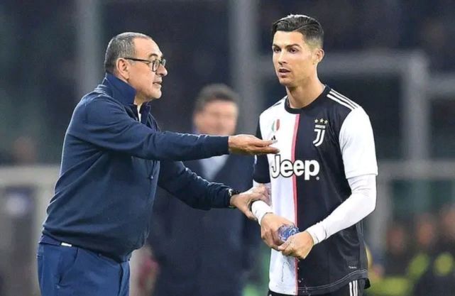 尤文图斯教练团队调整阵容，希望逆转德国劲旅的简单介绍