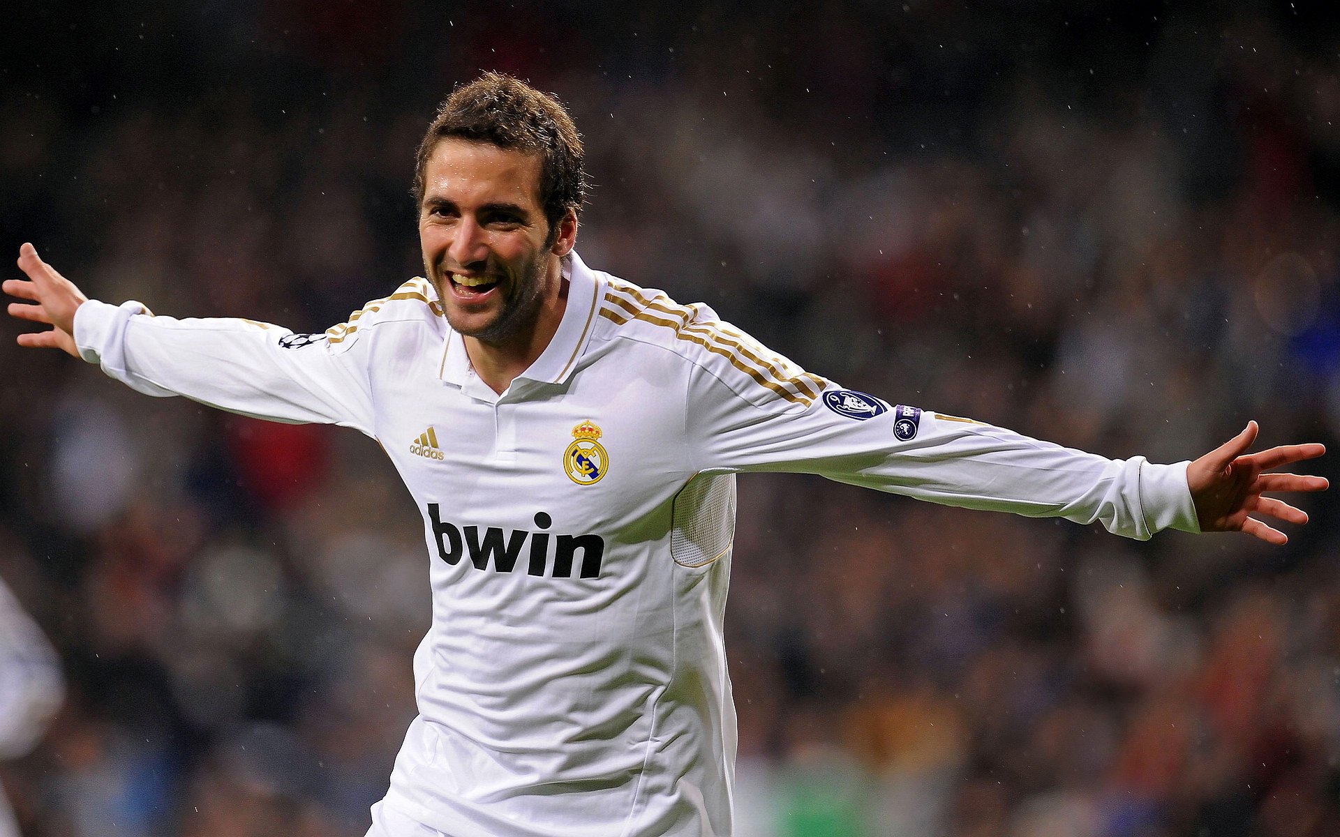 从NBA奇才爆冷老鹰，到欧冠赛场西亚卡姆接管比赛，跨界竞技中的唯一性启示