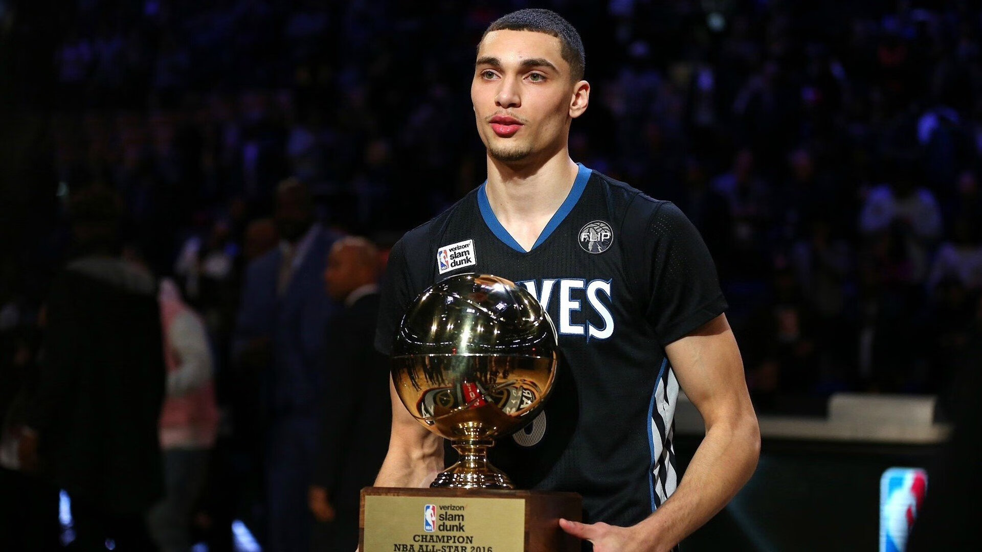 孤胆英雄与钢铁意志，孙铭徽率队上演惊天逆转，灰熊精神击碎新疆不败神话