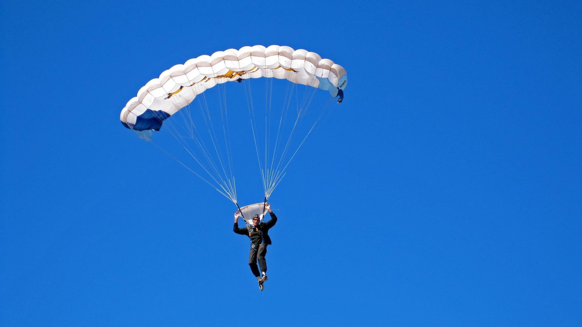 法拉利碾压红牛车队，诺里斯高光表现改写F1格局